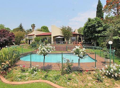 Property For Rent in Gallo Manor, Sandton