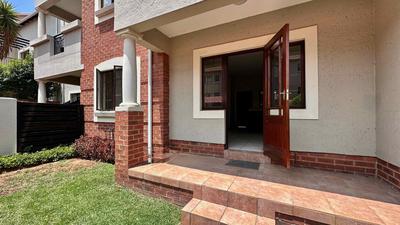 Apartment / Flat For Sale in Paulshof, Sandton