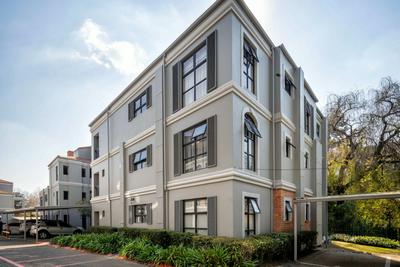 Apartment / Flat For Rent in Craighall, Johannesburg