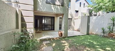 Apartment / Flat For Rent in Lonehill, Sandton